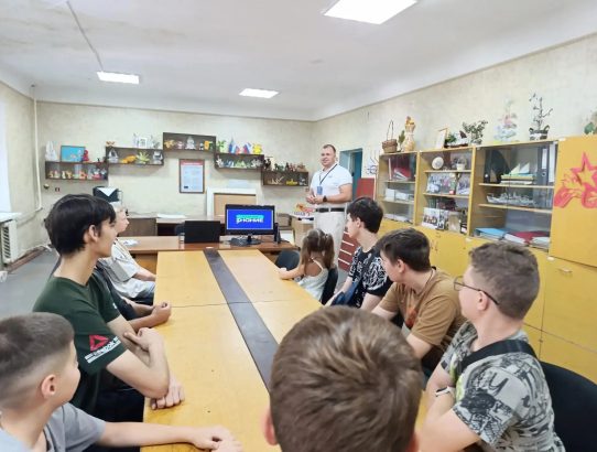 🧐  Как человек влияет на природу и что можно сделать для спасения планеты? 🌏